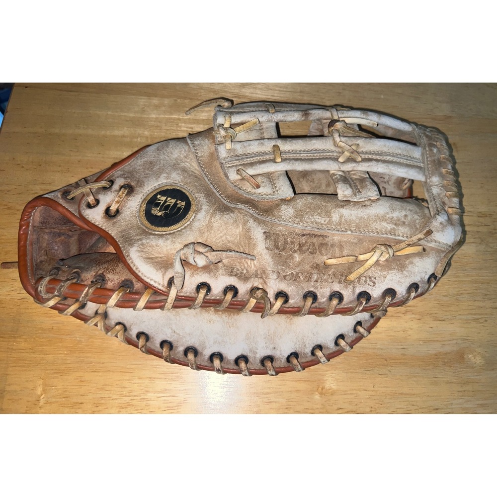 Wilson The Big Scoop Softball First Base Mitt A9884 Tan Good Used Condition RHT
